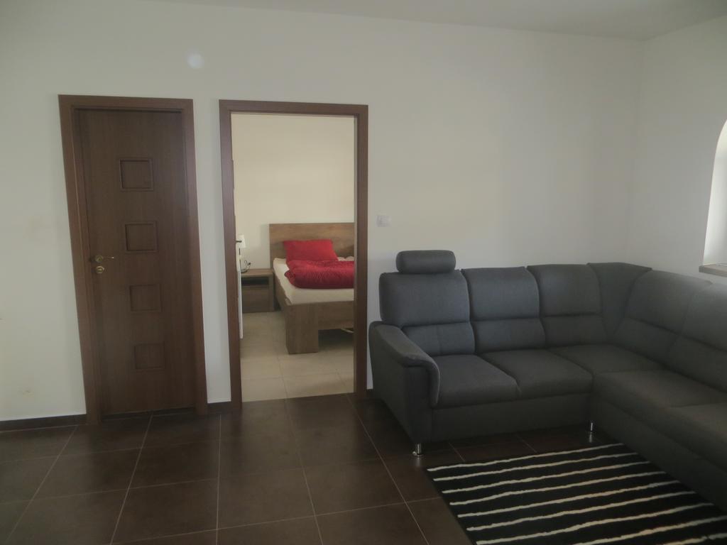 U Vinarstvi Hotel Mutěnice Buitenkant foto