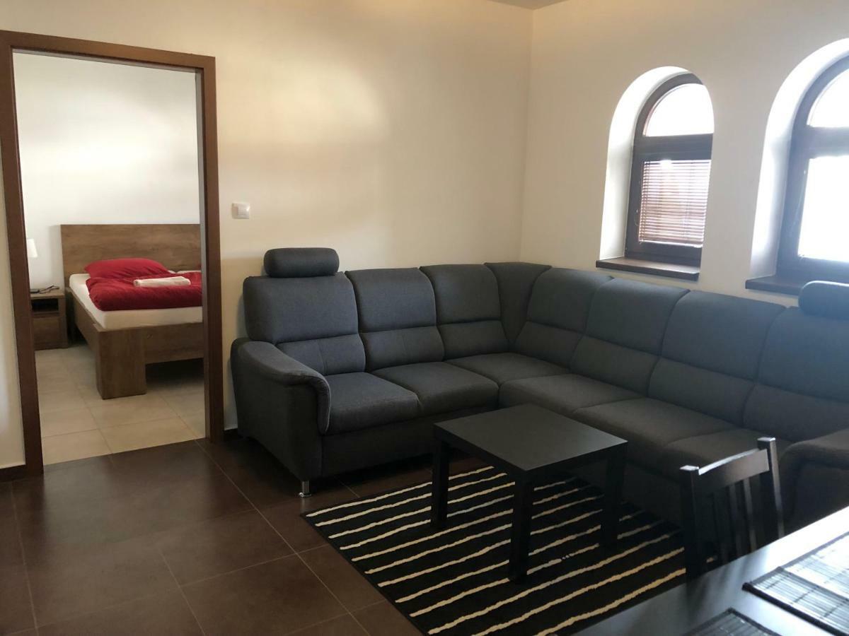 U Vinarstvi Hotel Mutěnice Buitenkant foto